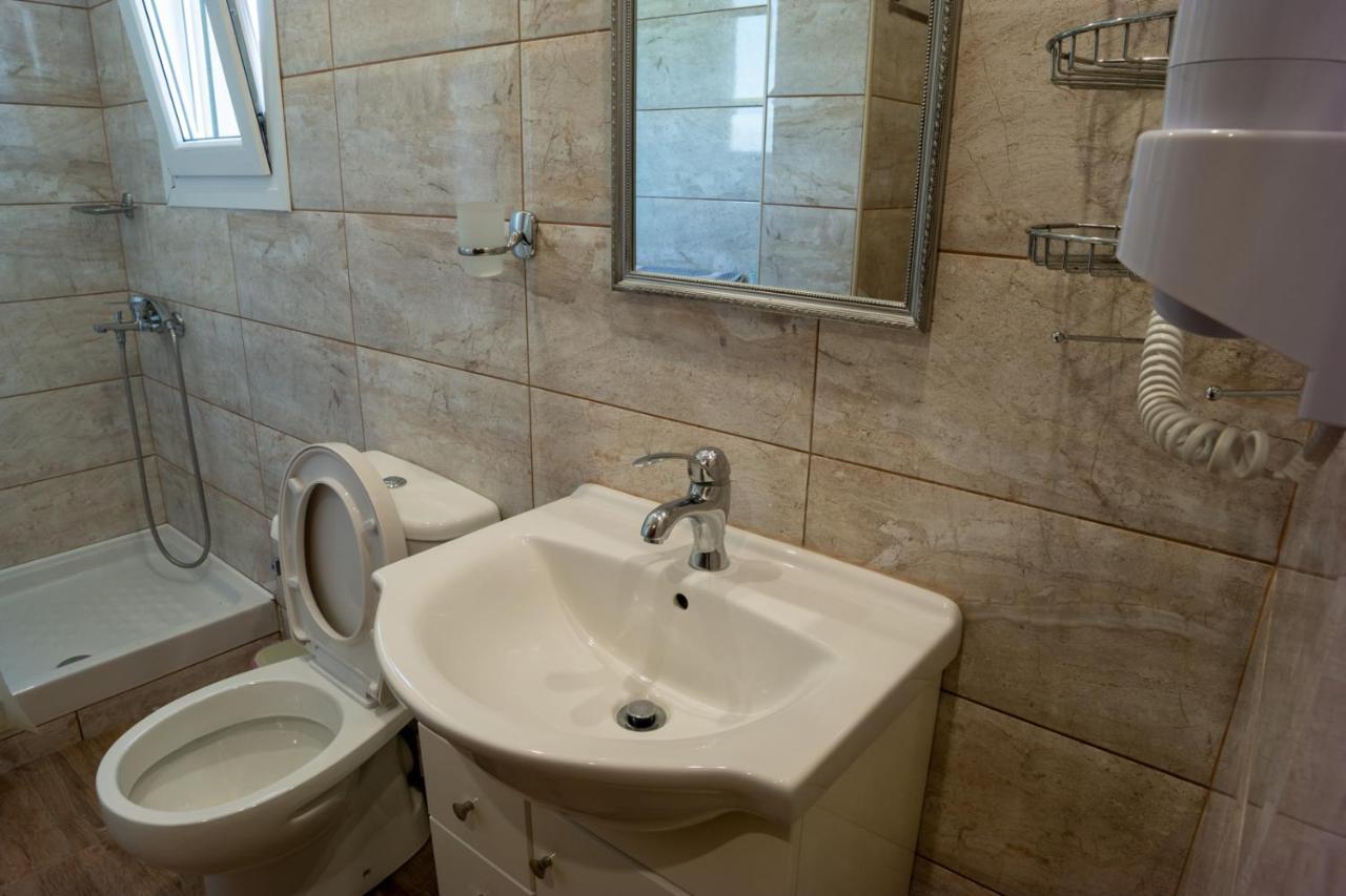 Rea Hotel Paralía المظهر الخارجي الصورة